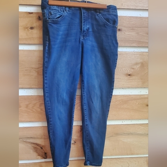 Wit & Wisdom Sz. 8 Blue Jeans with Pockets - Picture 1 of 10